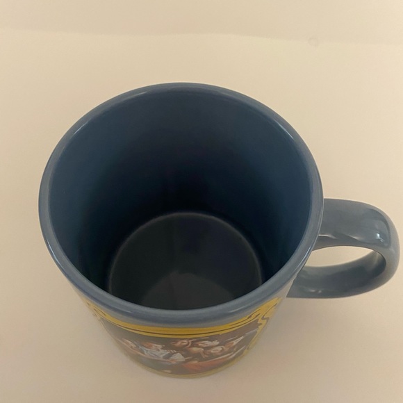 Friends portrait coffee mug - Picture 3 of 5